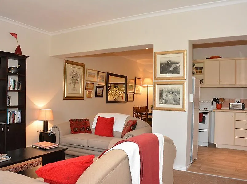 Majini Guesthouse Sweet Valley 4*,  South Africa